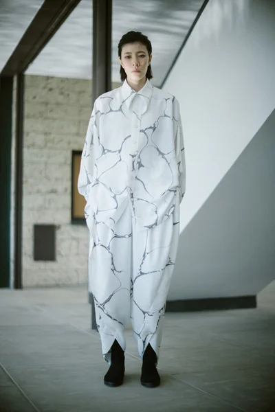 Look 5